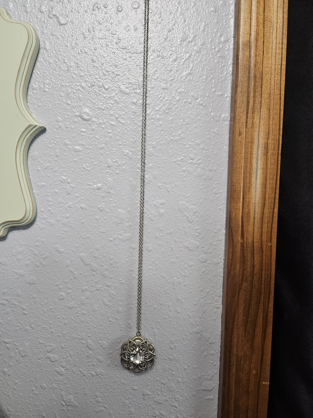 Silver Floral Pendant Necklace